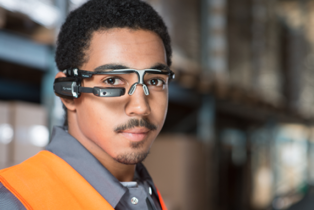 dhl-transformed-smart-glasses